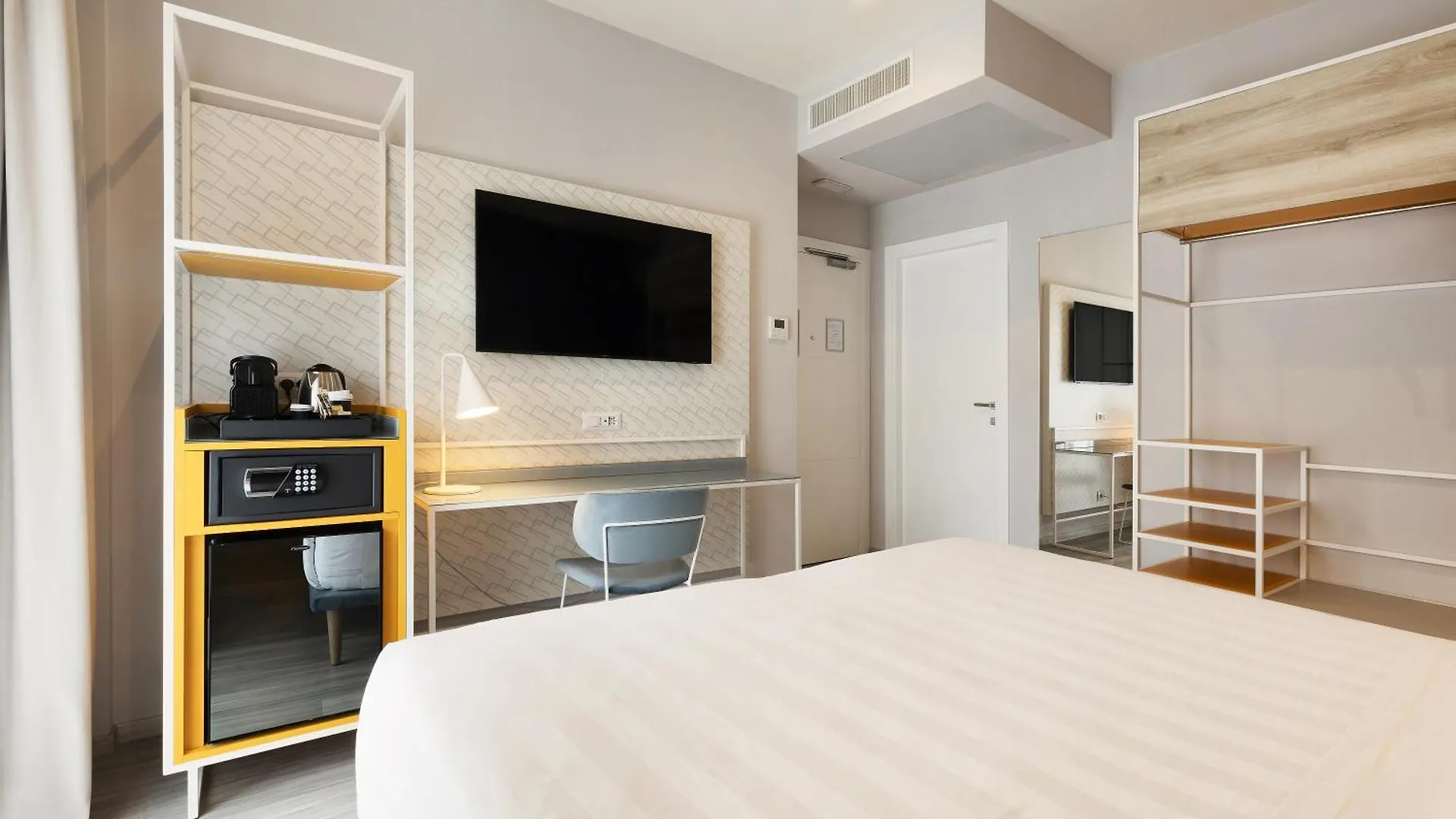 Adesso Hotel Roma 4*,  Italia