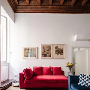 Apartment Yoursuiterome, Rom