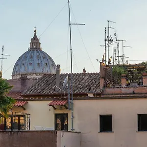Apartment La Porta Rossa Di Borgo - Vatican Luxury, Rom