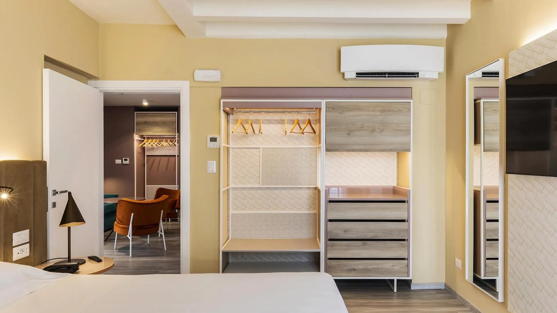 Adesso Hotel Rome 4*,