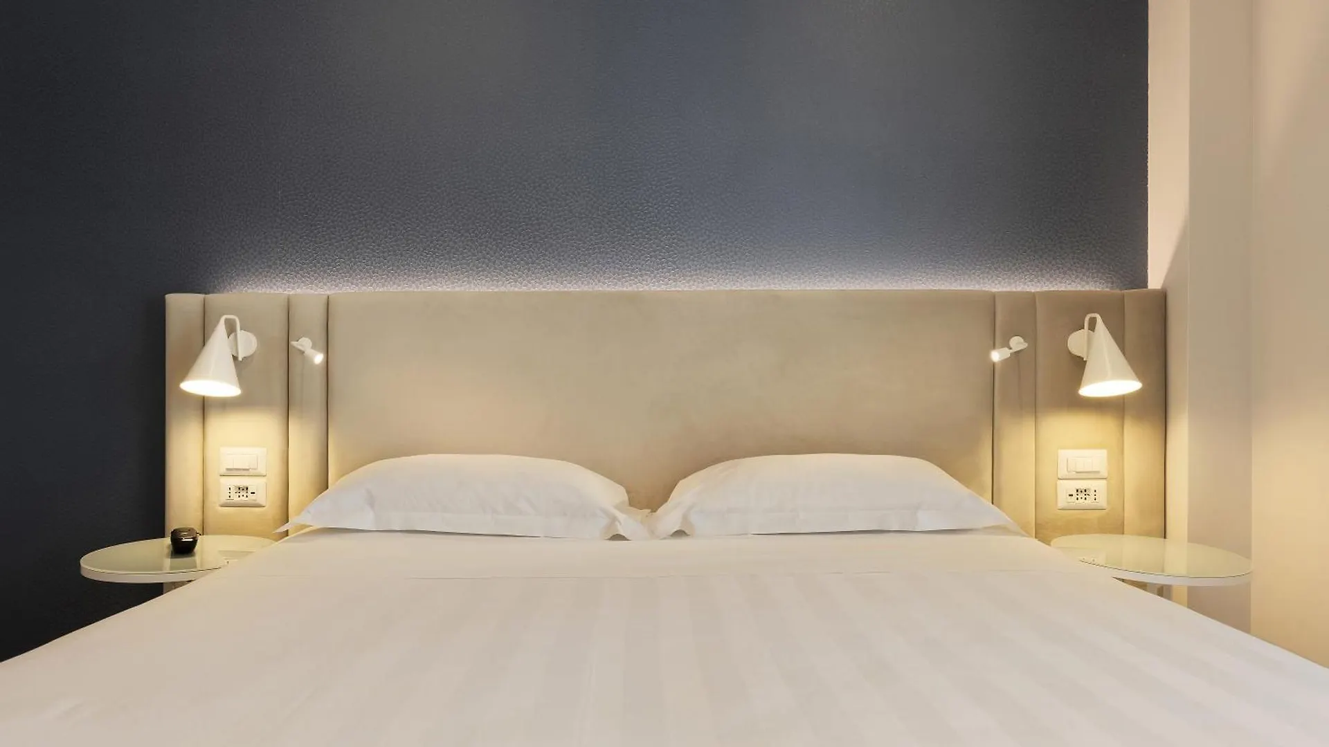 Adesso Hotel روما
